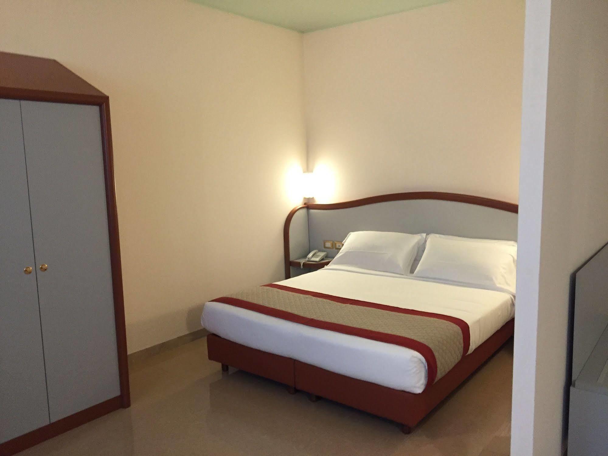 Hotel Verdi 비첸차 외부 사진